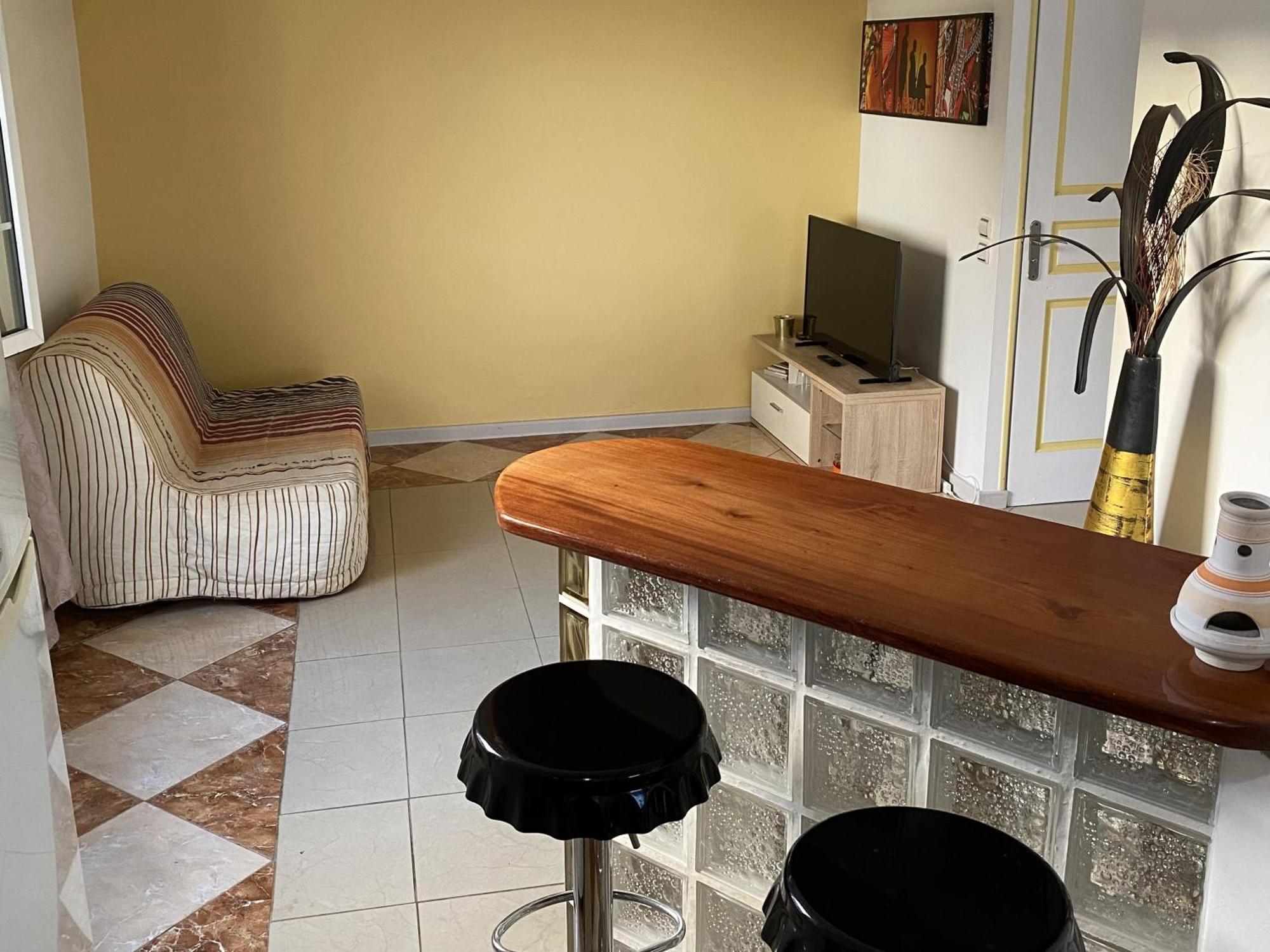 Appartement T2 - Vue Campagne 勒罗贝尔 外观 照片